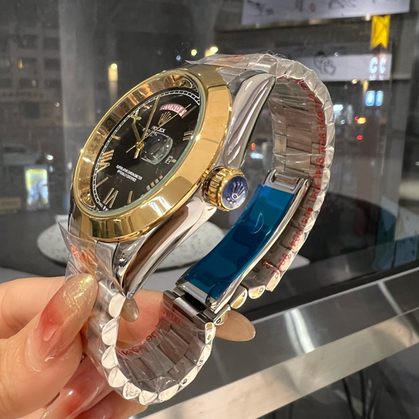 ブランド時計側面デザイン